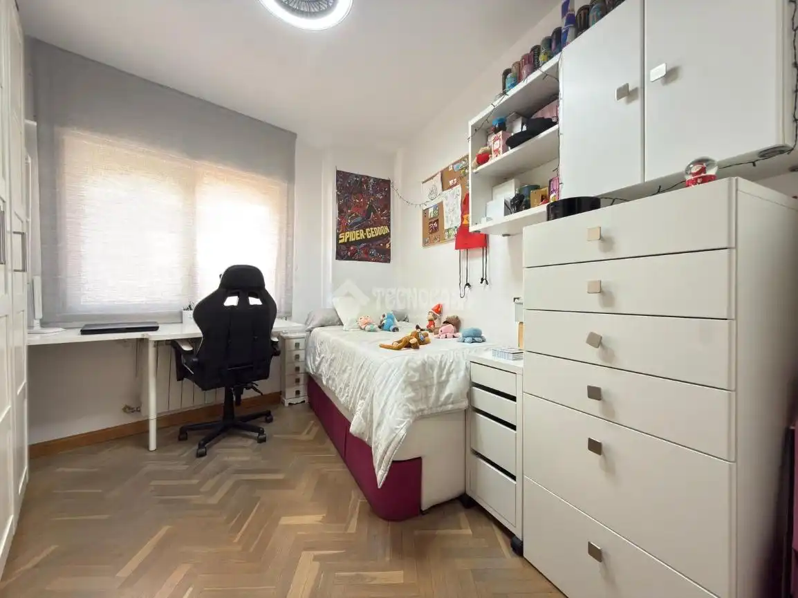 Habitación de Piso en venta en Alcobendas con Aire acondicionado, Parquet y Balcón