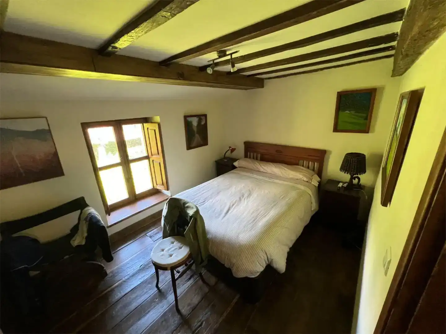 Dormitori de Finca rústica en venda en Ponga amb Aire condicionat, Parquet i Moblat