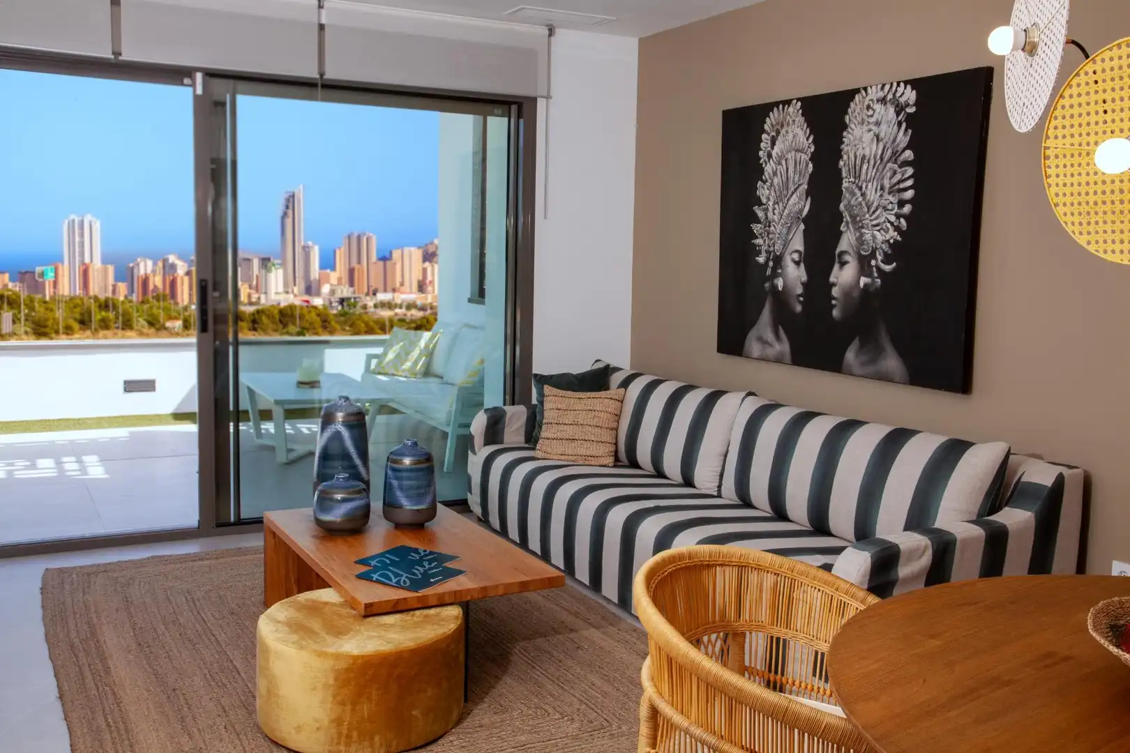 Sala d'estar de Apartament en venda en Finestrat amb Aire condicionat, Jardí privat i Terrassa