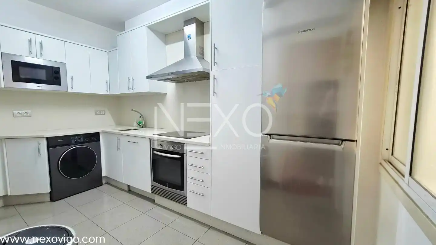 Flat for sale in Avenida da Gran Vía, O Castro