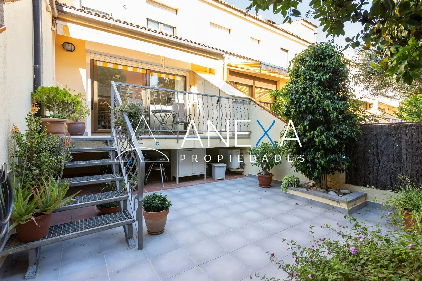 Terrasse von Einfamilien-Reihenhaus zum Verkauf in Sant Just Desvern