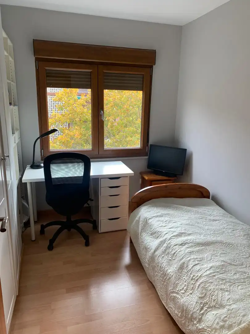 Wohnung zur Miete in Paseo de los Robles, Garrido Norte