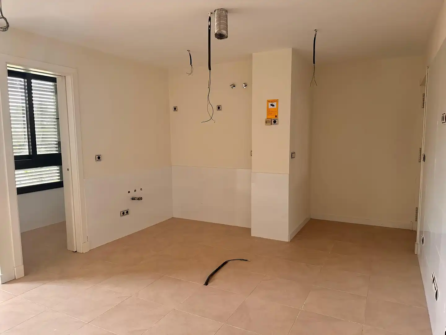 Flat for sale in Sevilla  with Swimming Pool