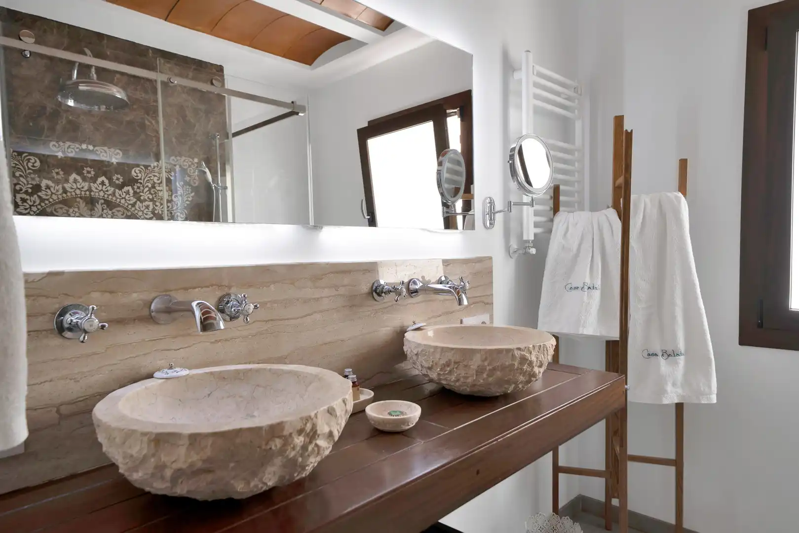 Bathroom of Buildings for sale in Marbella