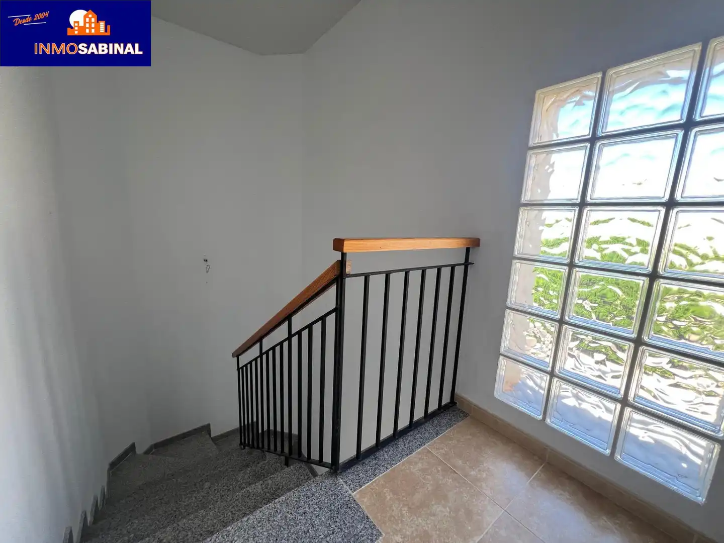 Casa adosada de alquiler en Roquetas de Mar con Aire acondicionado, Terraza y Piscina comunitaria