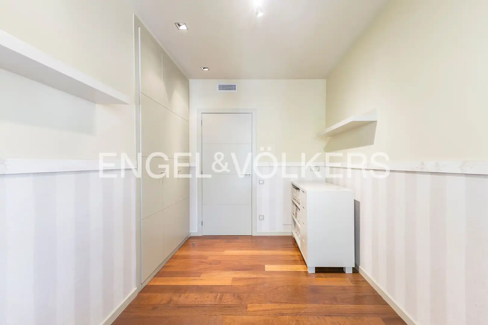 Apartamento de alquiler en Barcelona con Calefacción, Parquet y Terraza