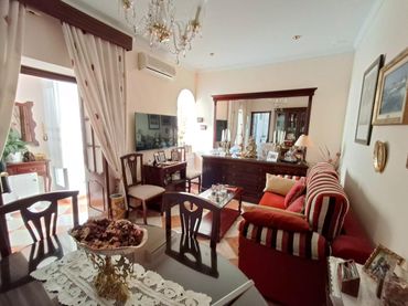 Flat with balcony for sale in Centro Histórico