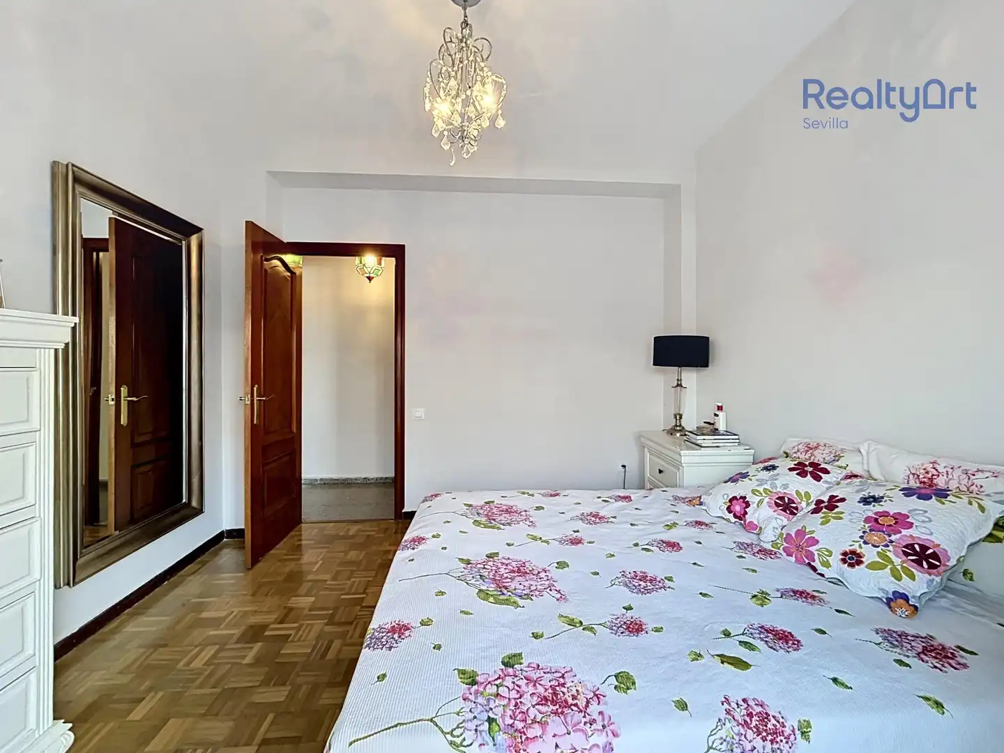 Habitación de Piso en venta en Sevilla con Aire acondicionado, Parquet y Terraza