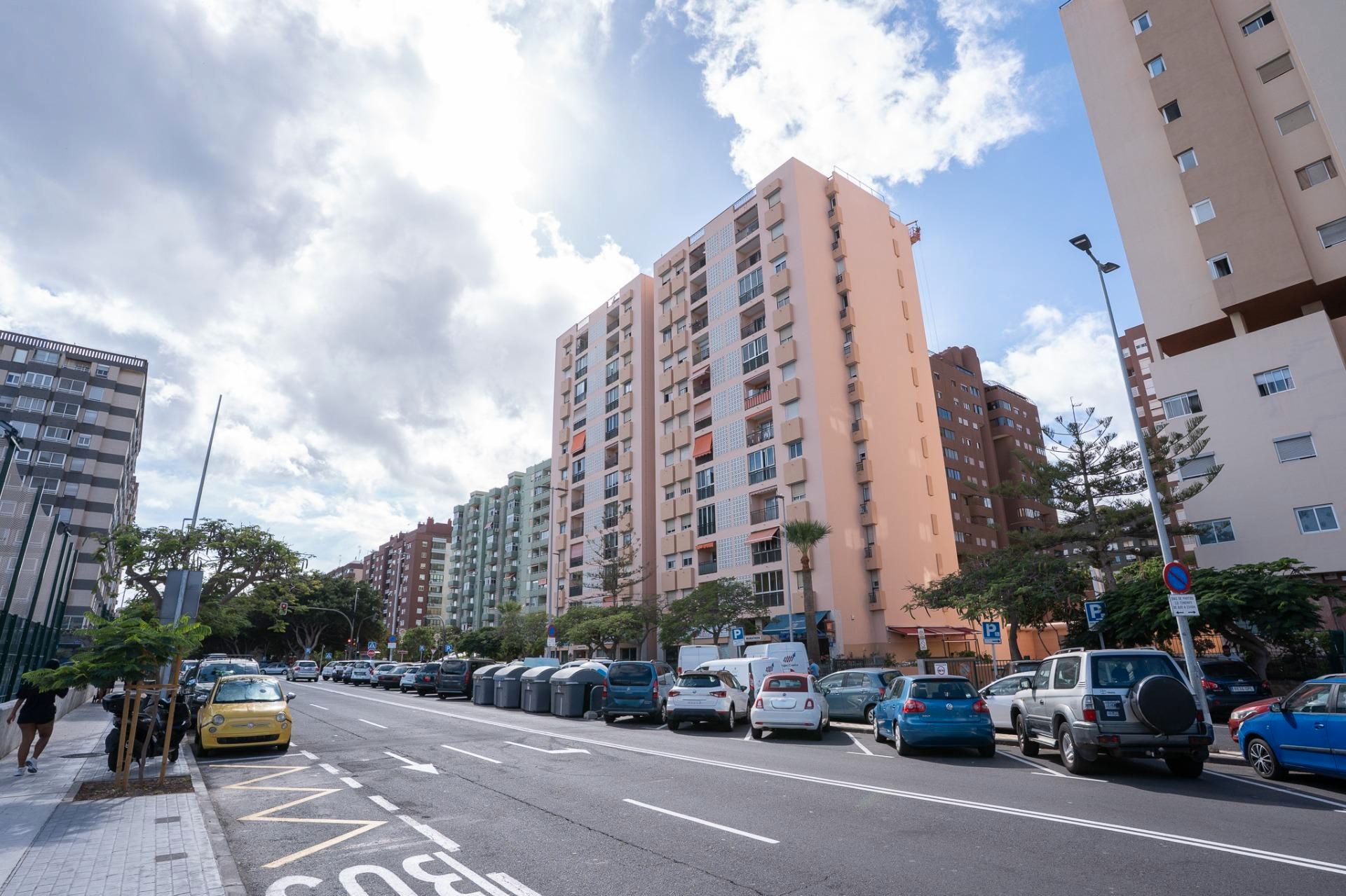 Flat for sale in Calle Heliodoro Rodríguez López, 22, La Salle - Cuatro Torres, La Salud - La Salle