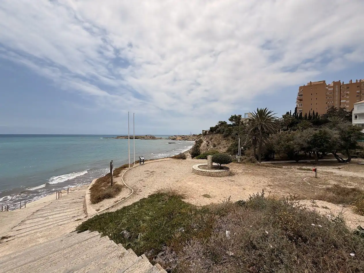 Casa o xalet en venda en El Campello amb Aire condicionat, Calefacció i Jardí privat