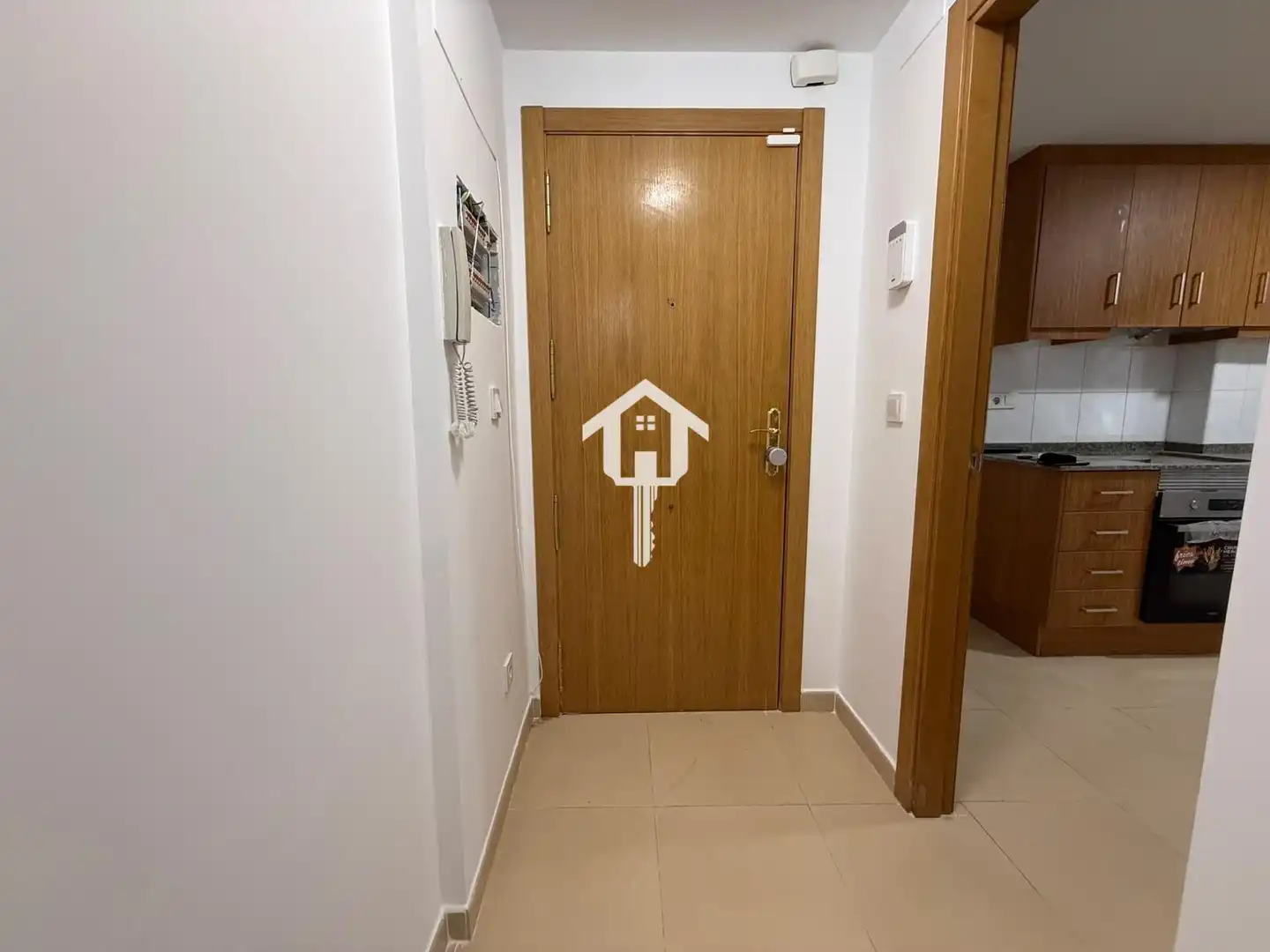 Flat with terrace for sale in Calle VICARI SAMUEL RIQUELME, imagen 3
