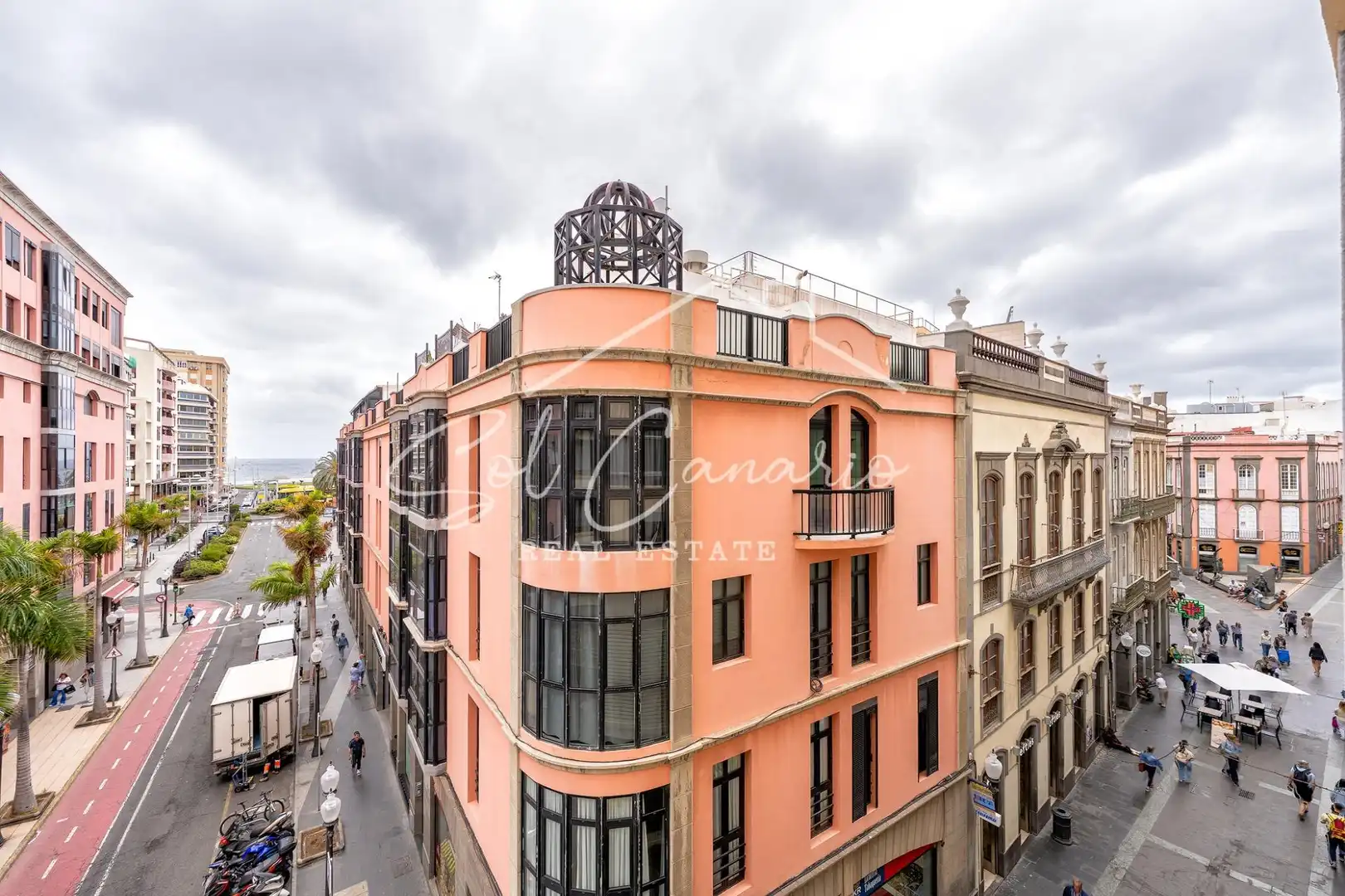 Vista exterior de Pis en venda en Las Palmas de Gran Canaria amb Balcó