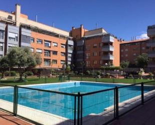 Swimming pool of Flat to rent in  Madrid Capital  with Air Conditioner and Terrace