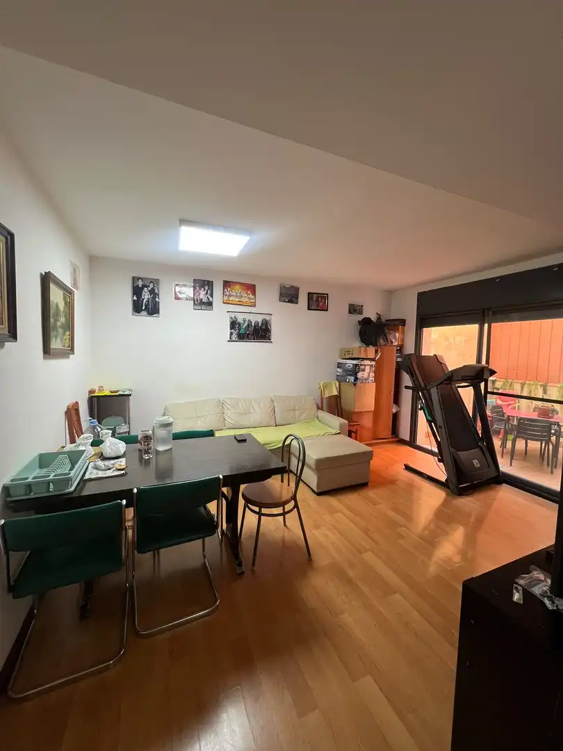 Dúplex en venta en L'Hospitalet de Llobregat con Terraza