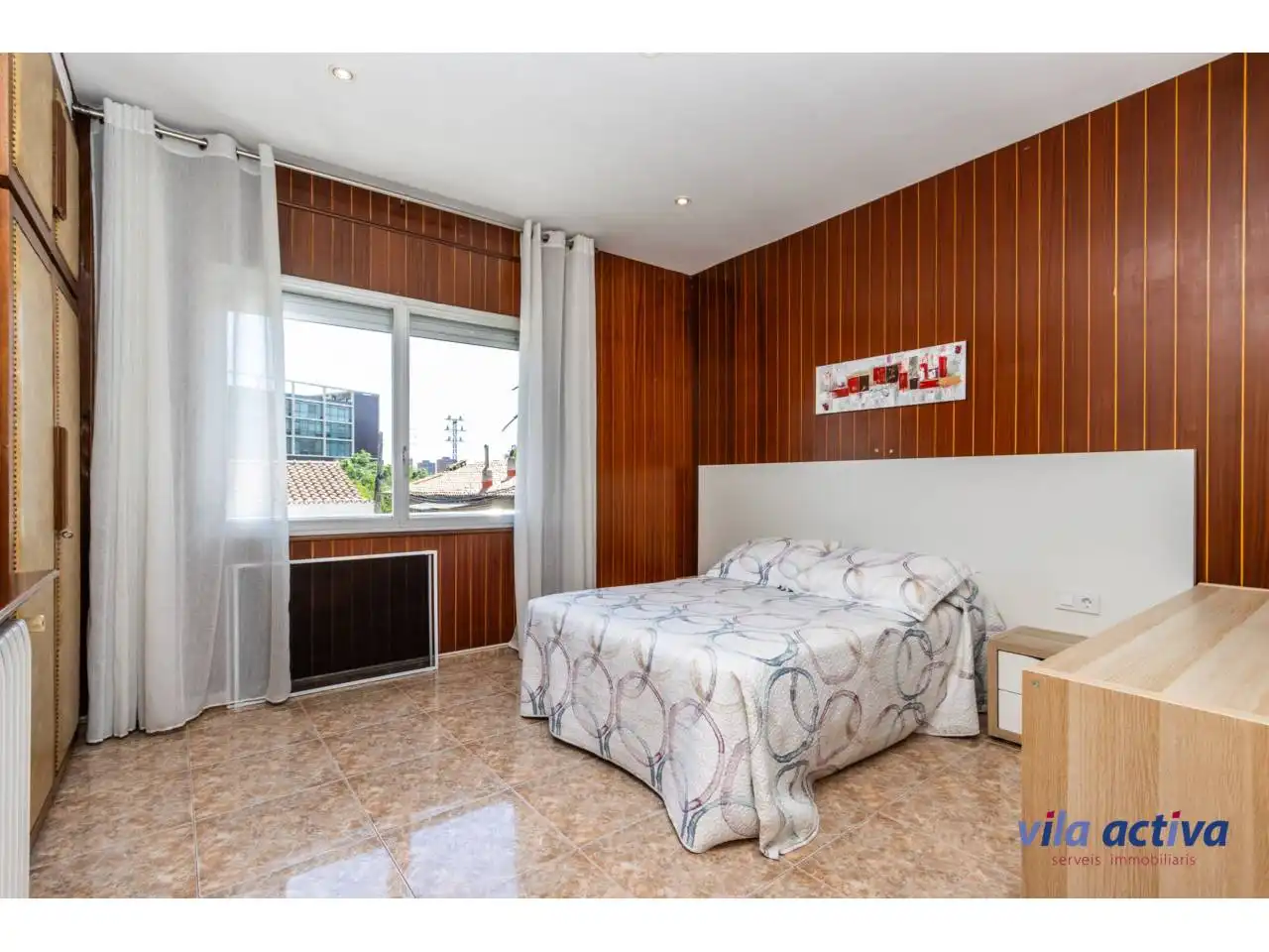Dormitori de Casa adosada en venda en Terrassa amb Calefacció i Terrassa