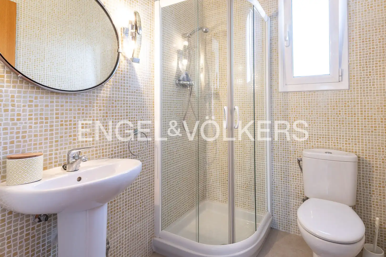 Bathroom of Houses for sale in Sant Cugat del Vallès  with Air Conditioner, Heating and Private garden