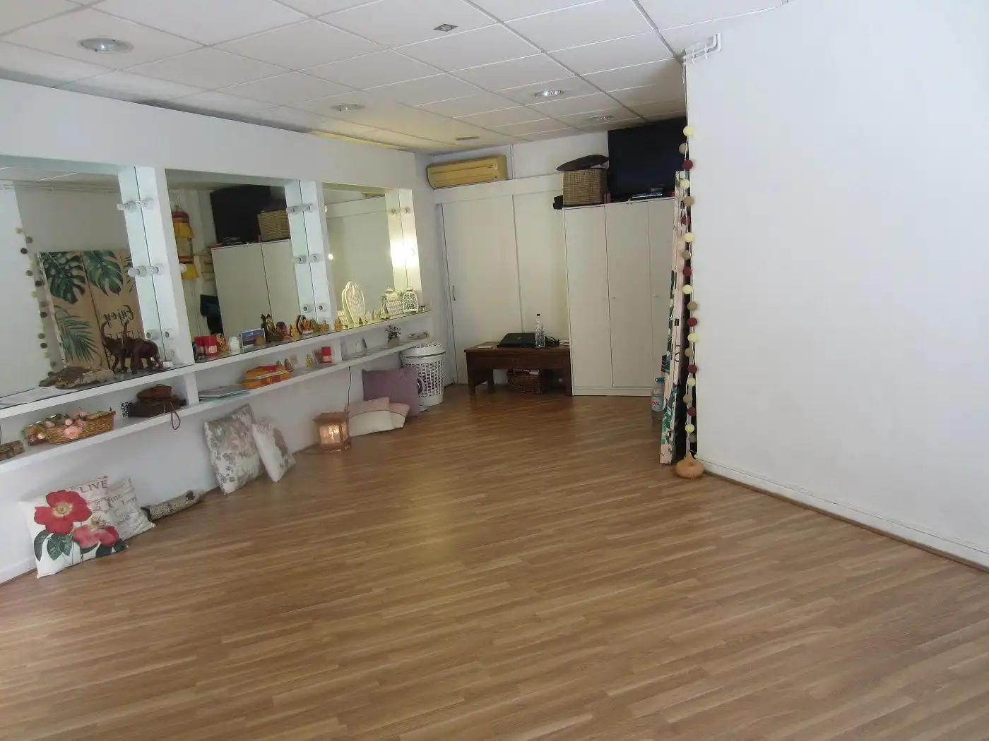 Business premises for sale in Sants - Montjuïc, imagen 2