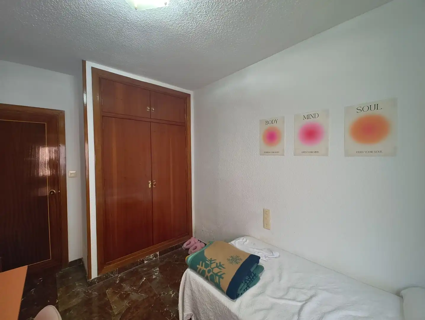 Bedroom of Flat for rent in Granada  with Air Conditioner, Heating and Furnished