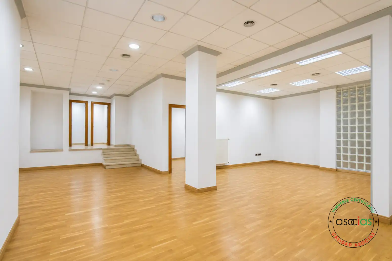 Local comercial en venta en Sama - CL CAPITAN ALONSO NART 19, imagen 4