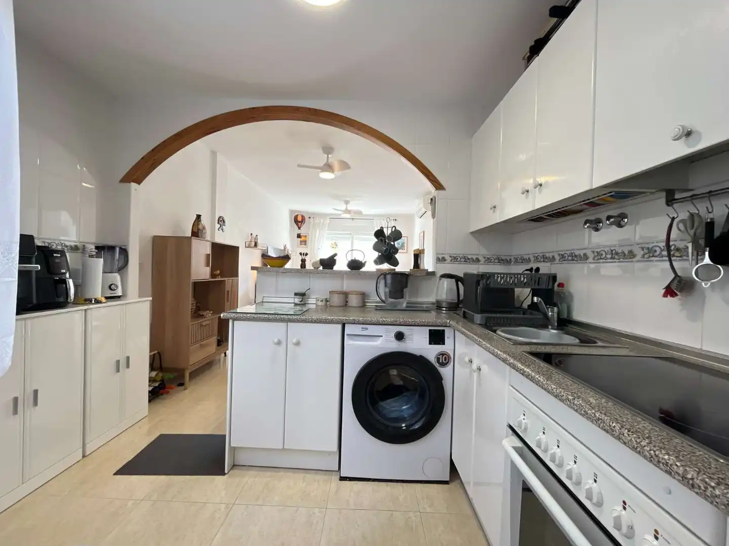Cuina de Apartament en venda en Orihuela amb Aire condicionat, Piscina i Moblat
