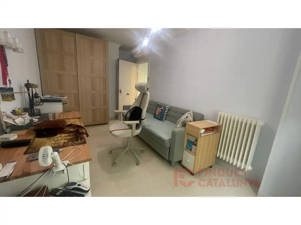 Habitación de Piso en venta en Girona con Aire acondicionado, Calefacción y Balcón