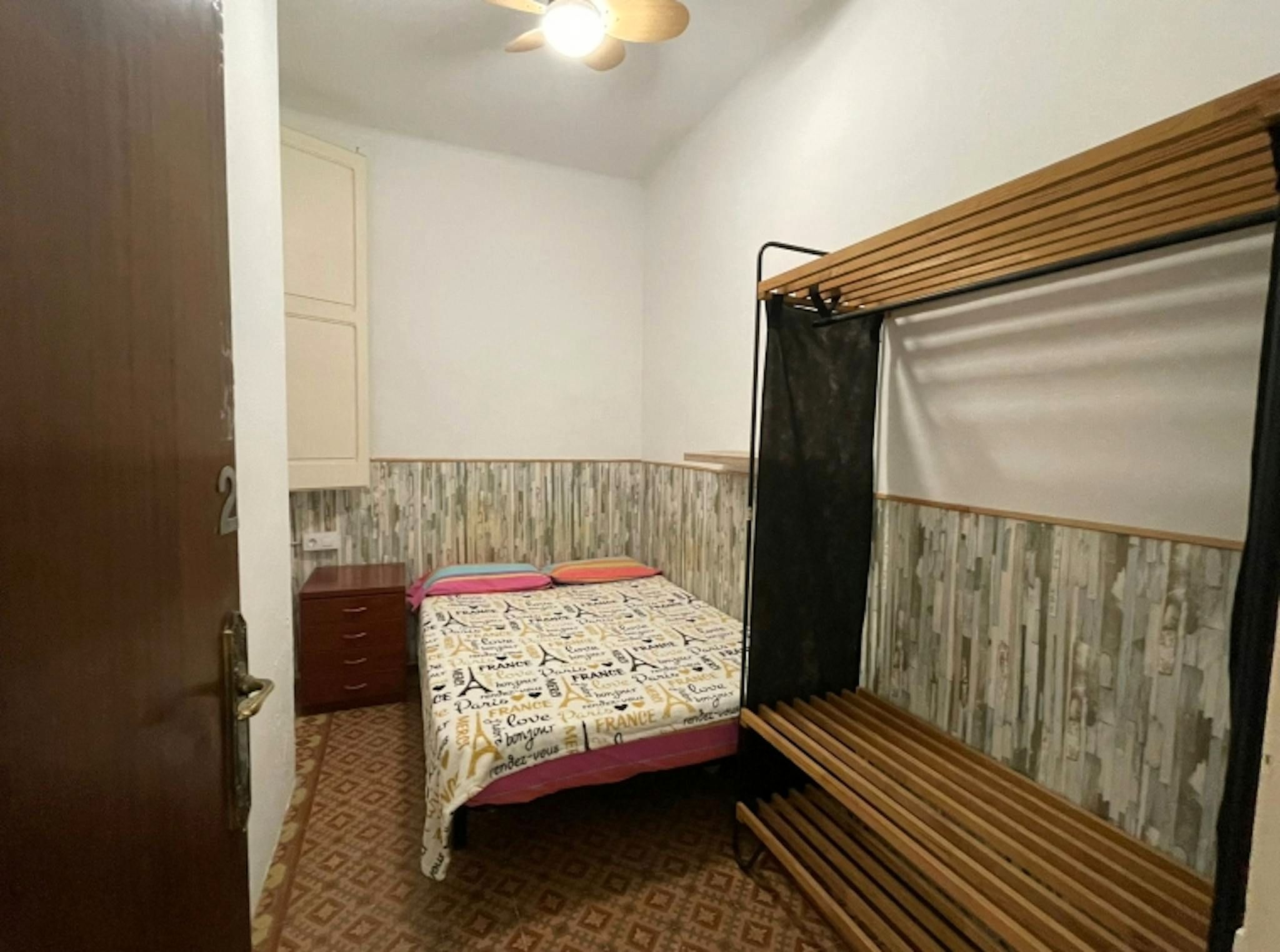 Bedroom of Flat to share in  Barcelona Capital  with Heating and Furnished