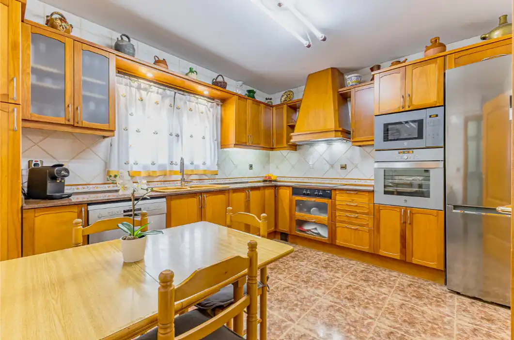 Detached house with garden for sale in Plaça de la Vila, imagen 5