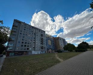 Vista exterior de Apartament de lloguer en Burgos Capital amb Terrassa