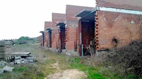 Foto 3 de Casa adosada en venta en Cuadros, León