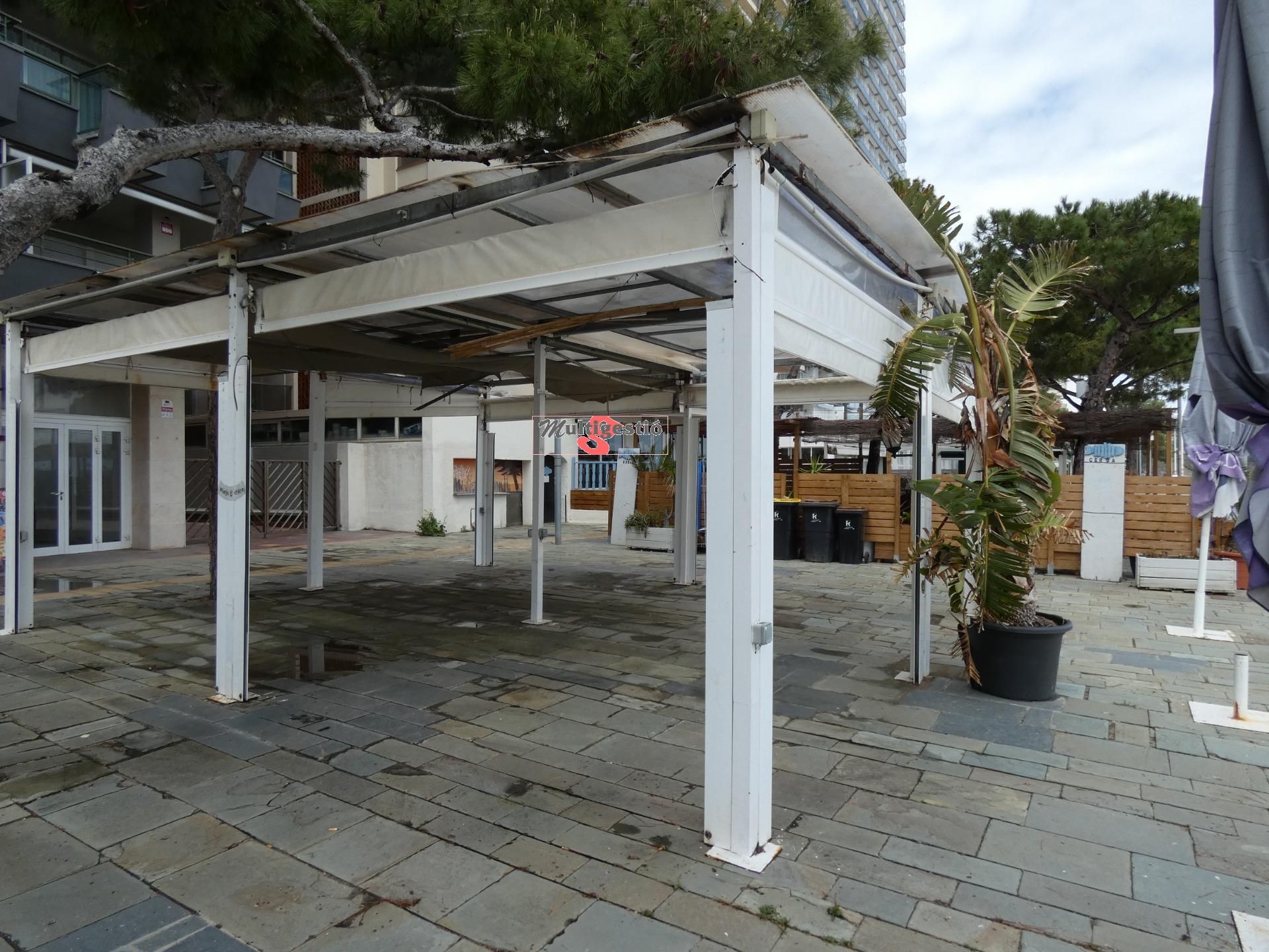 Terraza de Local de alquiler en Castell-Platja d'Aro con Aire acondicionado y Terraza