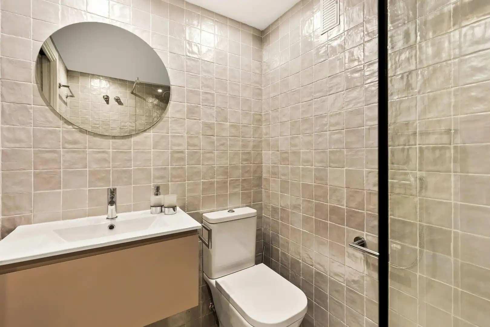 Bany de Apartament en venda en Benahavís amb Piscina comunitària