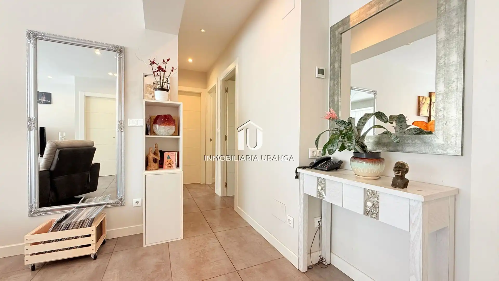 Piso en venta en Laredo con Calefacción y Terraza