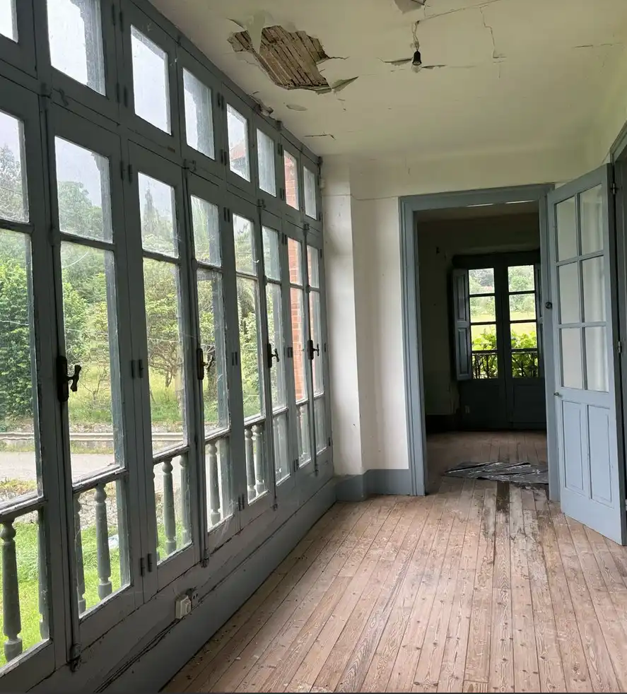 Country house zum Verkauf in Ribadesella mit Privatgarten, Terrasse und Balkon