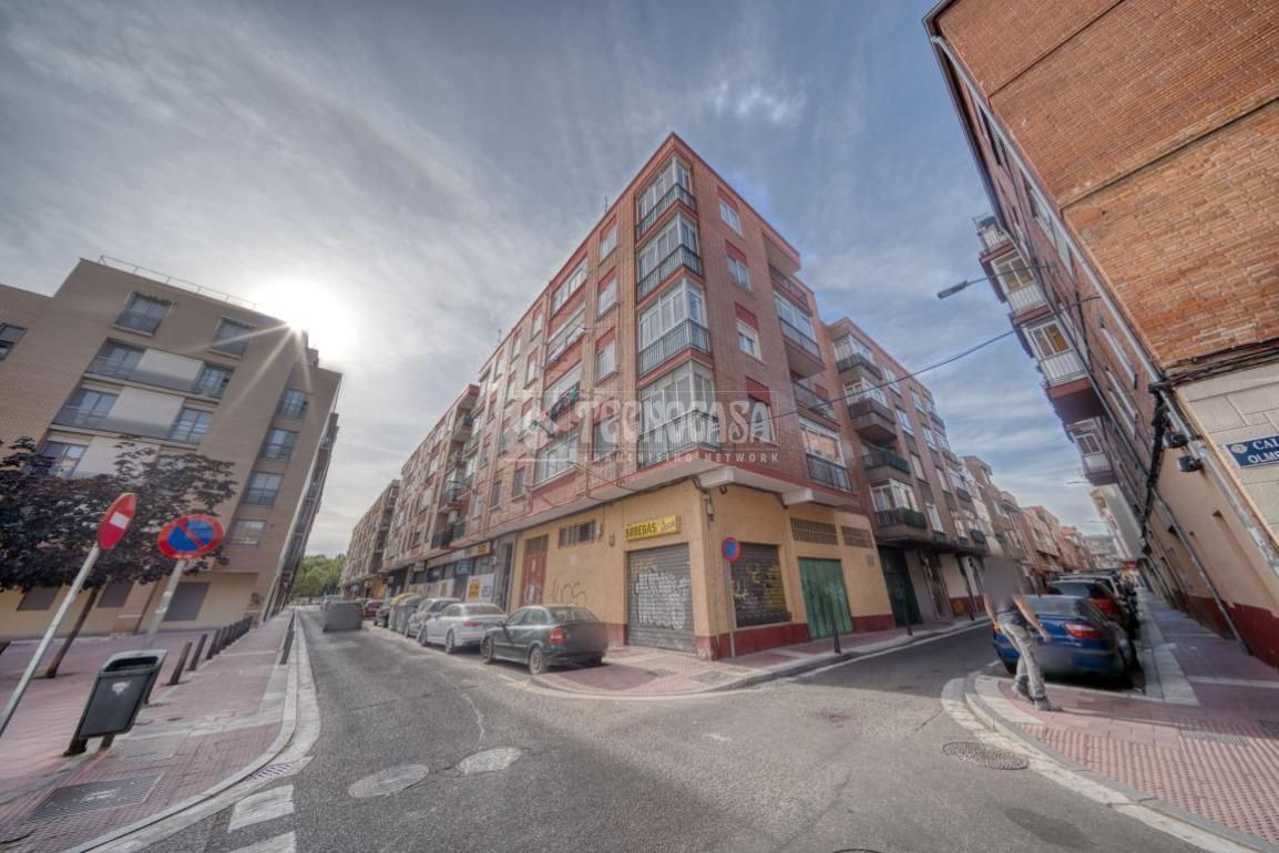 Vista exterior de Piso en venta en Valladolid Capital con Calefacción, Terraza y Amueblado