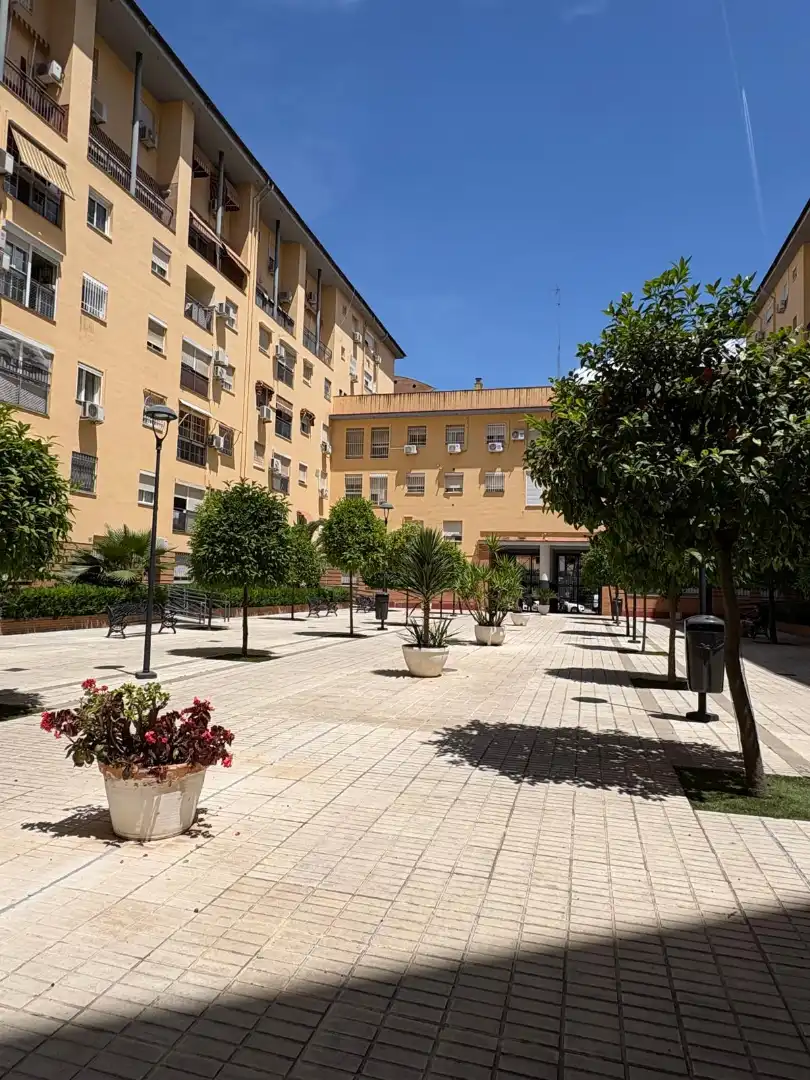 Exterior view of Flat for sale in Sevilla