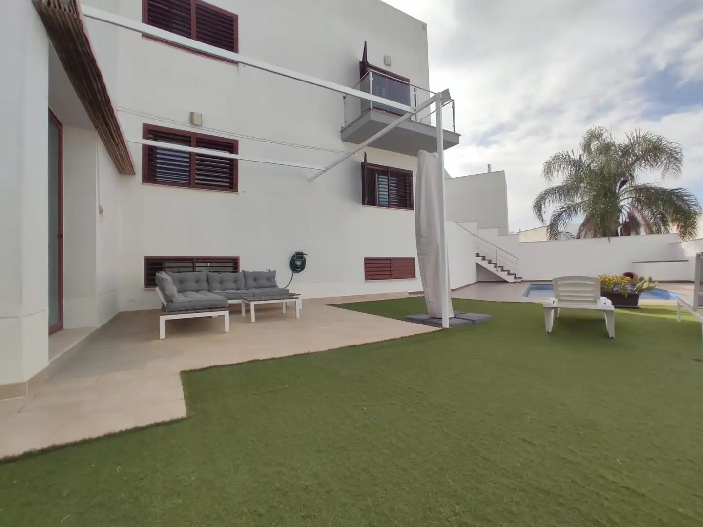 Terraza de Casa o chalet de alquiler en Montequinto con Aire acondicionado, Calefacción y Jardín privado