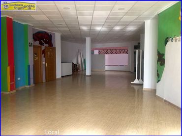 Local commercial à vendre à Santomera