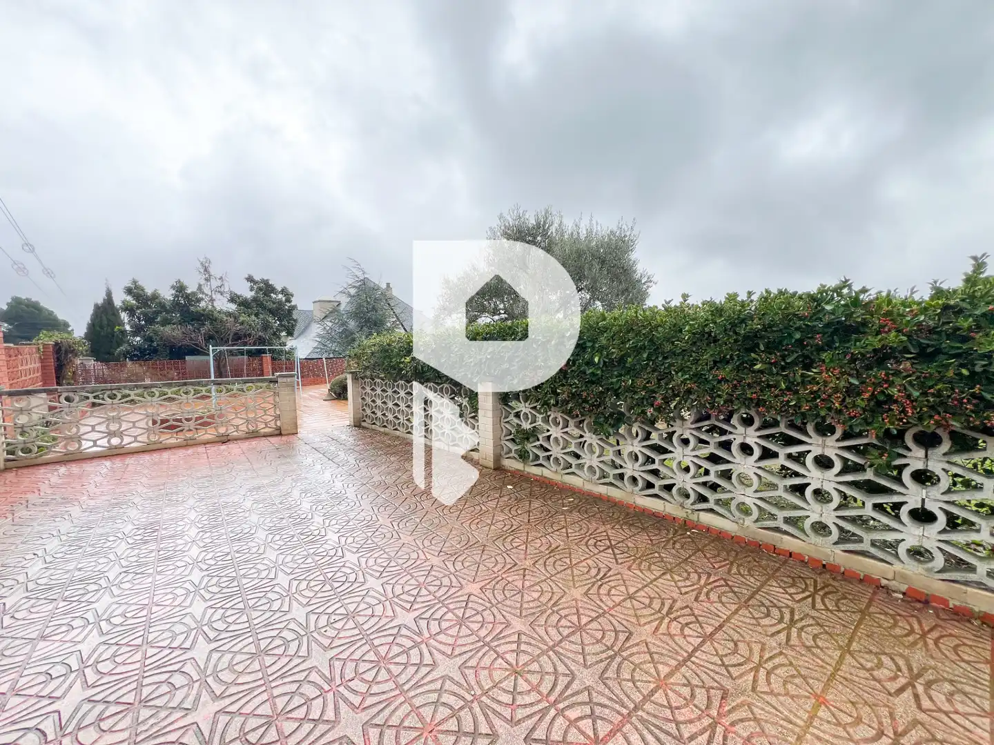 Vista exterior de Casa o xalet en venda en Vallirana amb Aire condicionat, Calefacció i Jardí privat