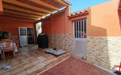 Single-family semi-detached for sale in Algeciras  with Air Conditioner, Private garden and Terrace