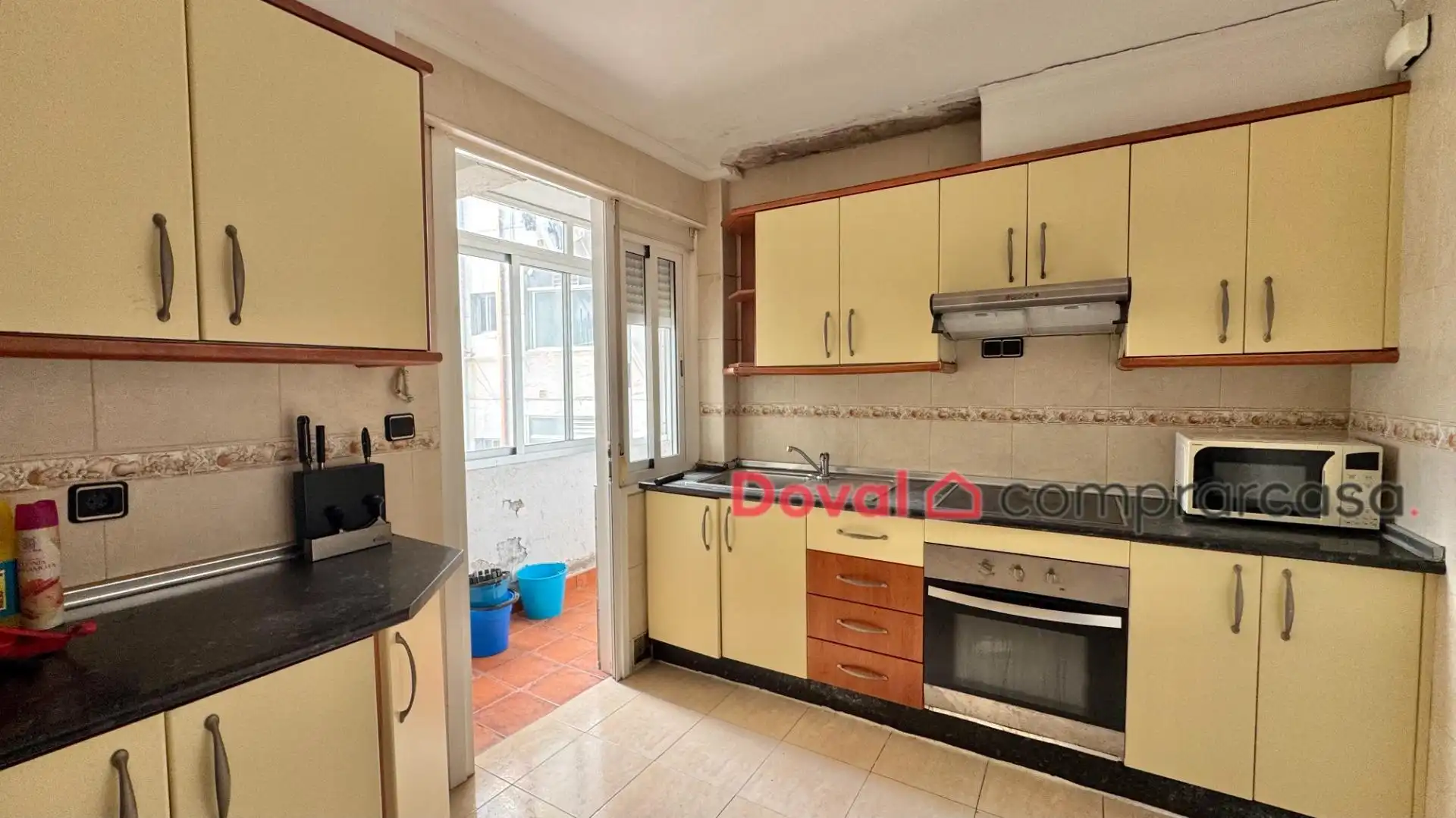 Kitchen of Flat for sale in Vigo   with Parquet flooring