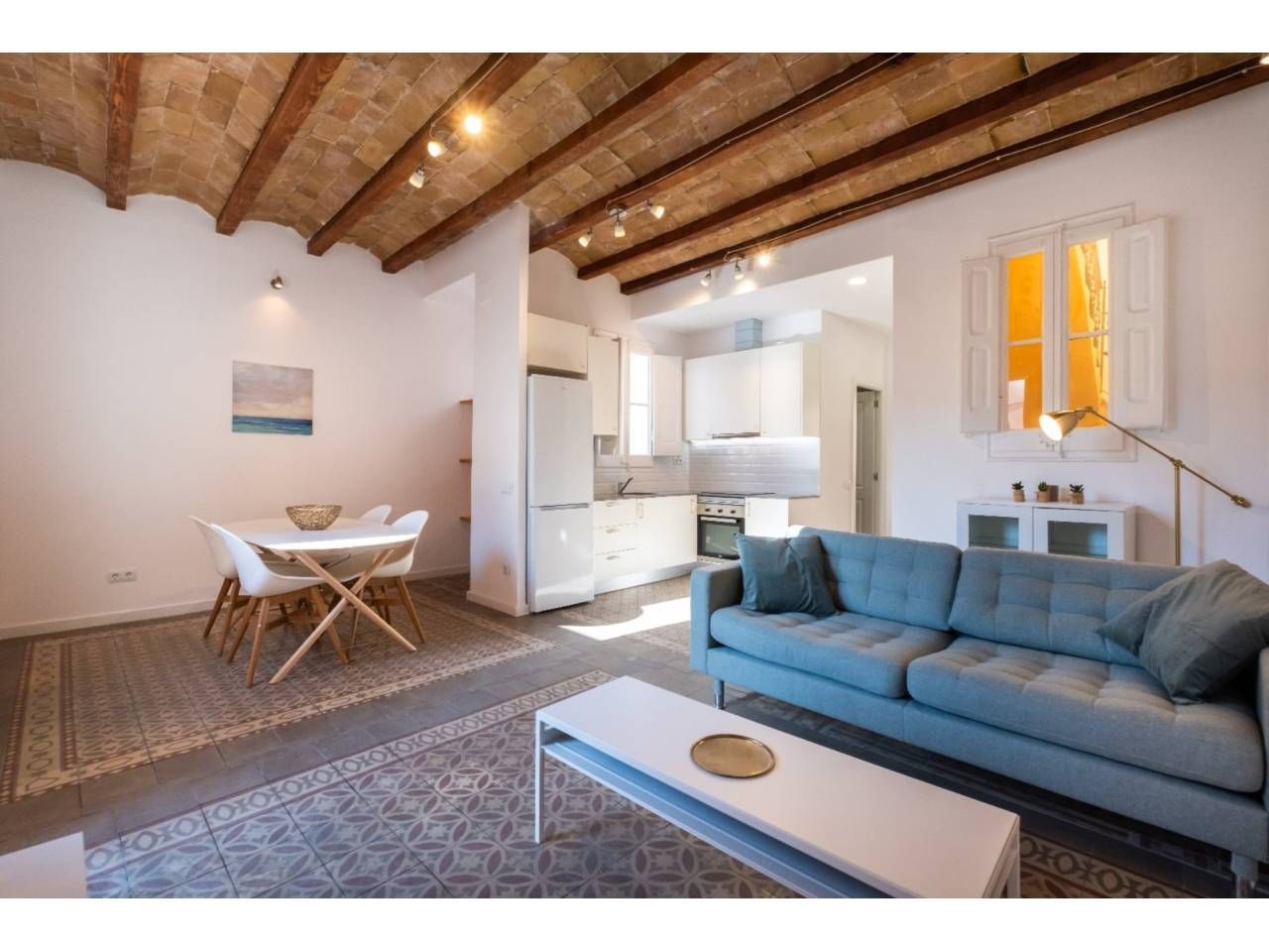 Sala d'estar de Pis de lloguer en L'Hospitalet de Llobregat amb Moblat, Balcó i Alarma