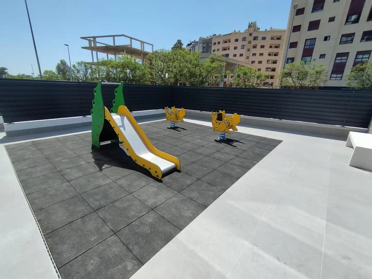Terrassa de Pis de lloguer en Murcia amb Aire condicionat, Calefacció i Jardí privat