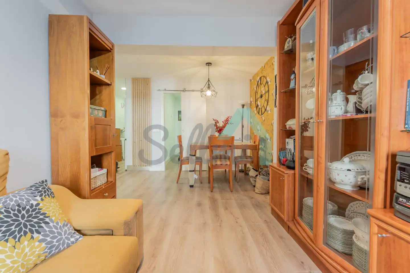 Flat for rent in Del General Elorza, Milán - Pumarín