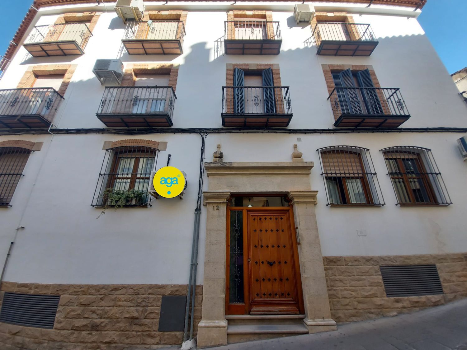 Vista exterior de Pis en venda en  Jaén Capital amb Aire condicionat