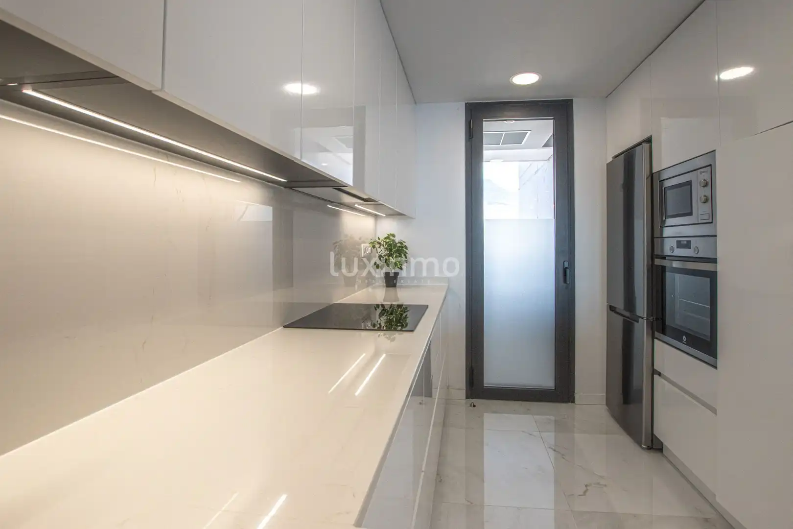 Flat with terrace for sale in Playa de Poniente, imagen 6