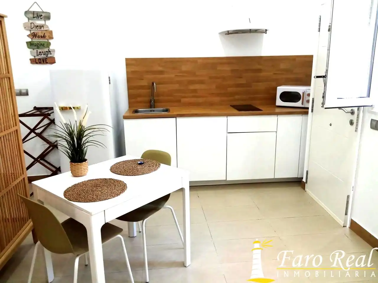Küche von Loft zum Verkauf in Sanlúcar de Barrameda mit Klimaanlage und Möbliert