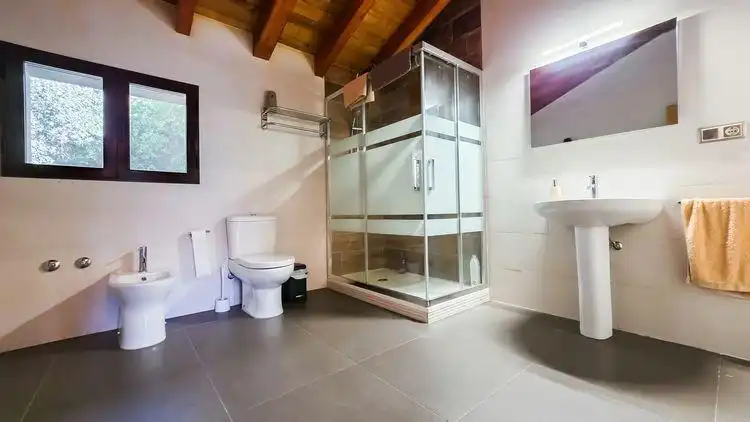 Baño de Casa o chalet en venta en Castril con Calefacción, Jardín privado y Parquet