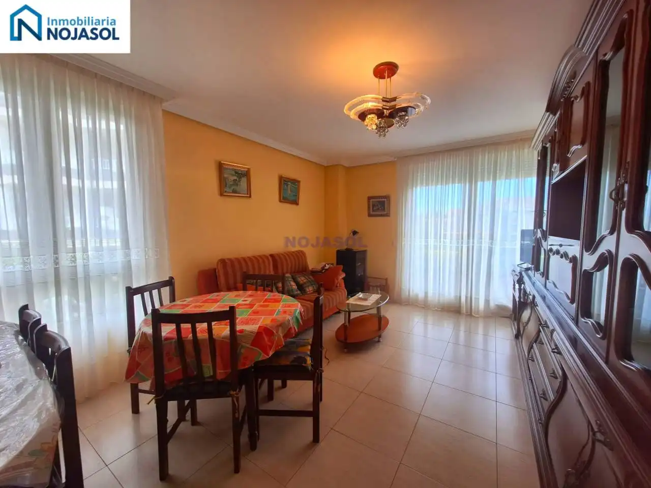 Sala de estar de Apartamento de alquiler en Noja con Calefacción, Jardín privado y Terraza