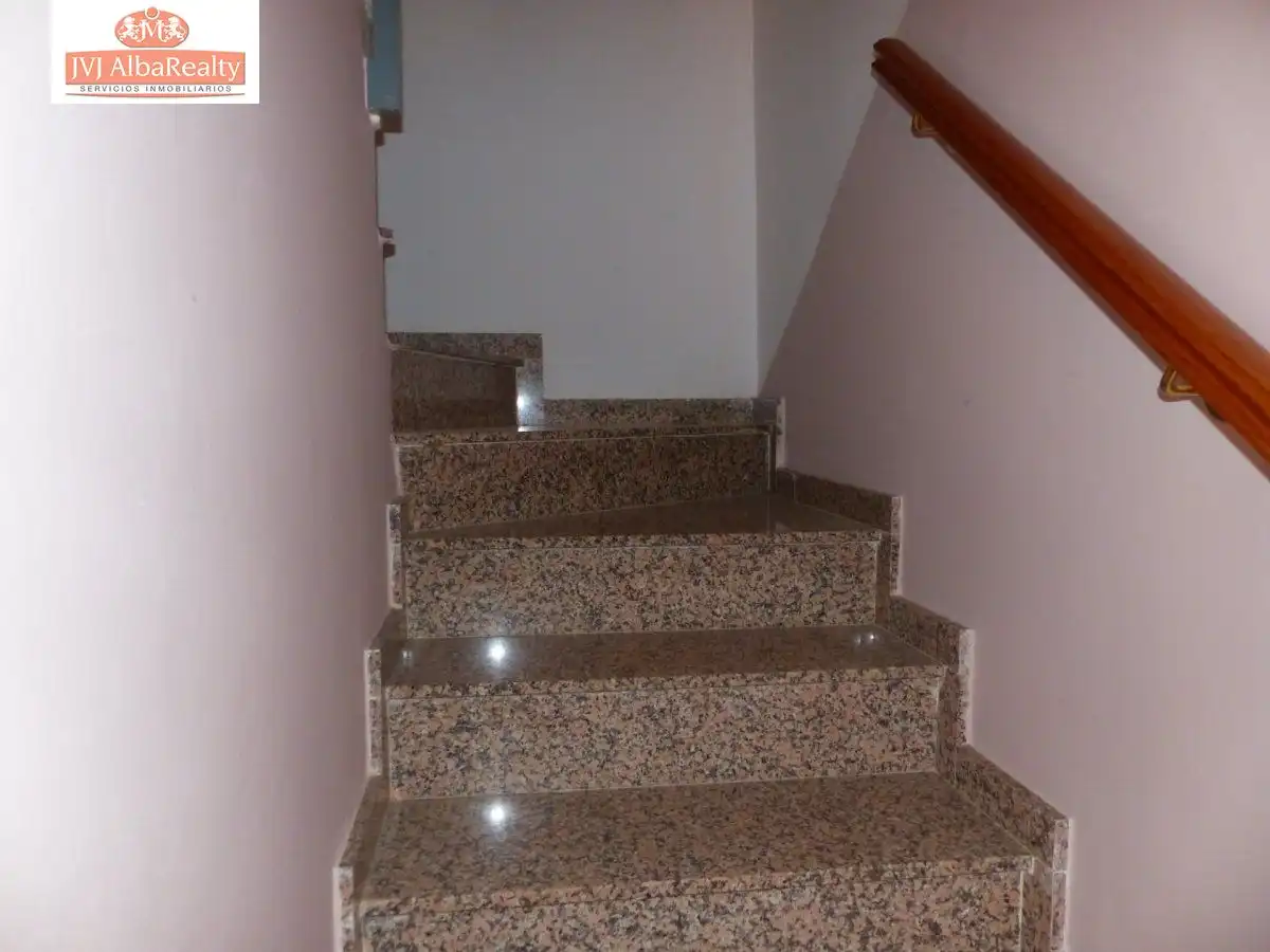 Casa adosada en venta en Albacete con Calefacción y Balcón
