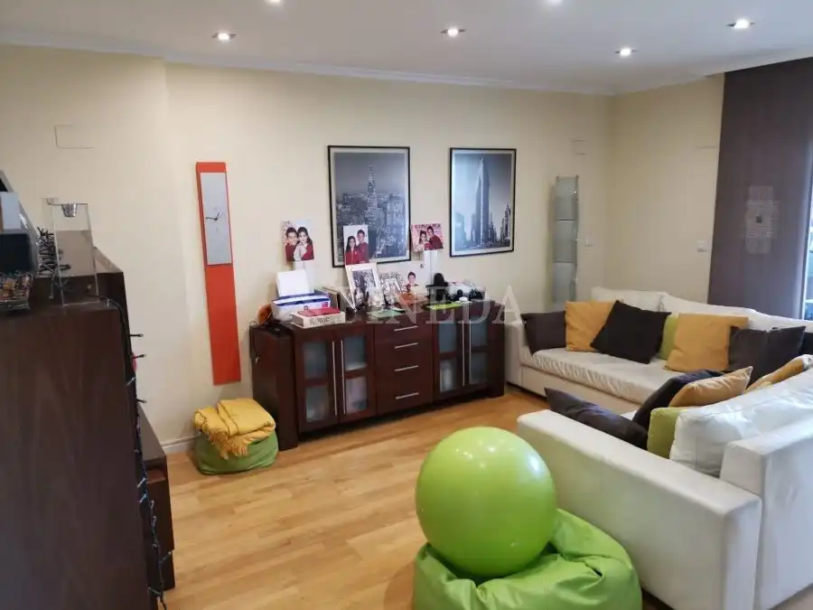 Sala d'estar de Pis de lloguer en Valencia amb Aire condicionat, Calefacció i Terrassa